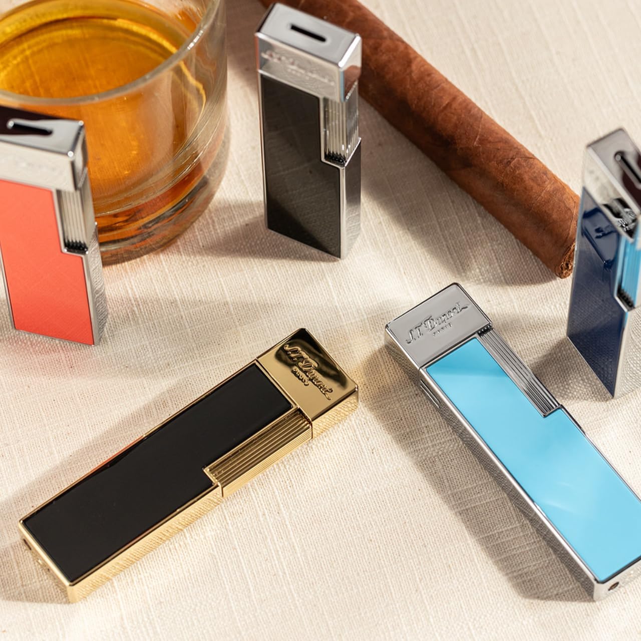 S.T. Dupont Twiggy Shiny Black Lacquer & Gold Lighter, 030002