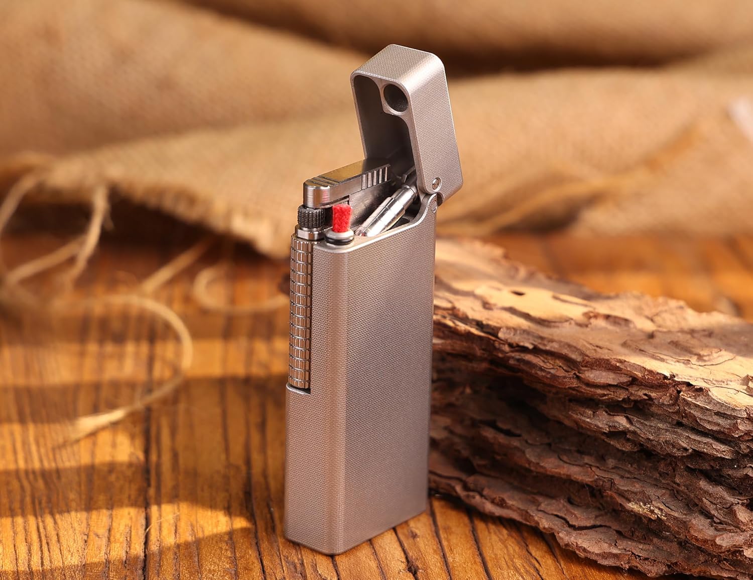 WDMART- Food-Grade Stainless Steel Mechanical Trench Lighter • Retro Soft Flame Oil Lighter • Cool Open Flame Kerosene Lighters one Click lid Opening • Model：Flame Spirit (JD)