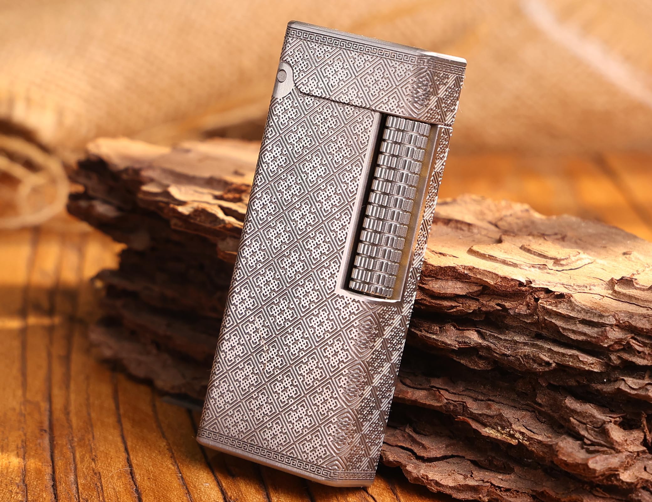 WDMART- Food-Grade Stainless Steel Mechanical Trench Lighter • Retro Soft Flame Oil Lighter • Cool Open Flame Kerosene Lighters one Click lid Opening • Model：Flame Spirit (JD)